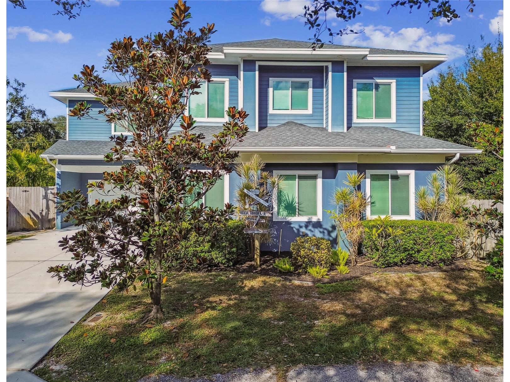 10555 Lake Breeze Drive Seminole FL 33772 TB8455573 image1