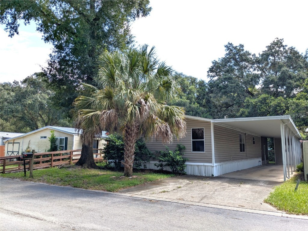 10558 Bay Hills Circle Thonotosassa FL 33592 U8251771 image1