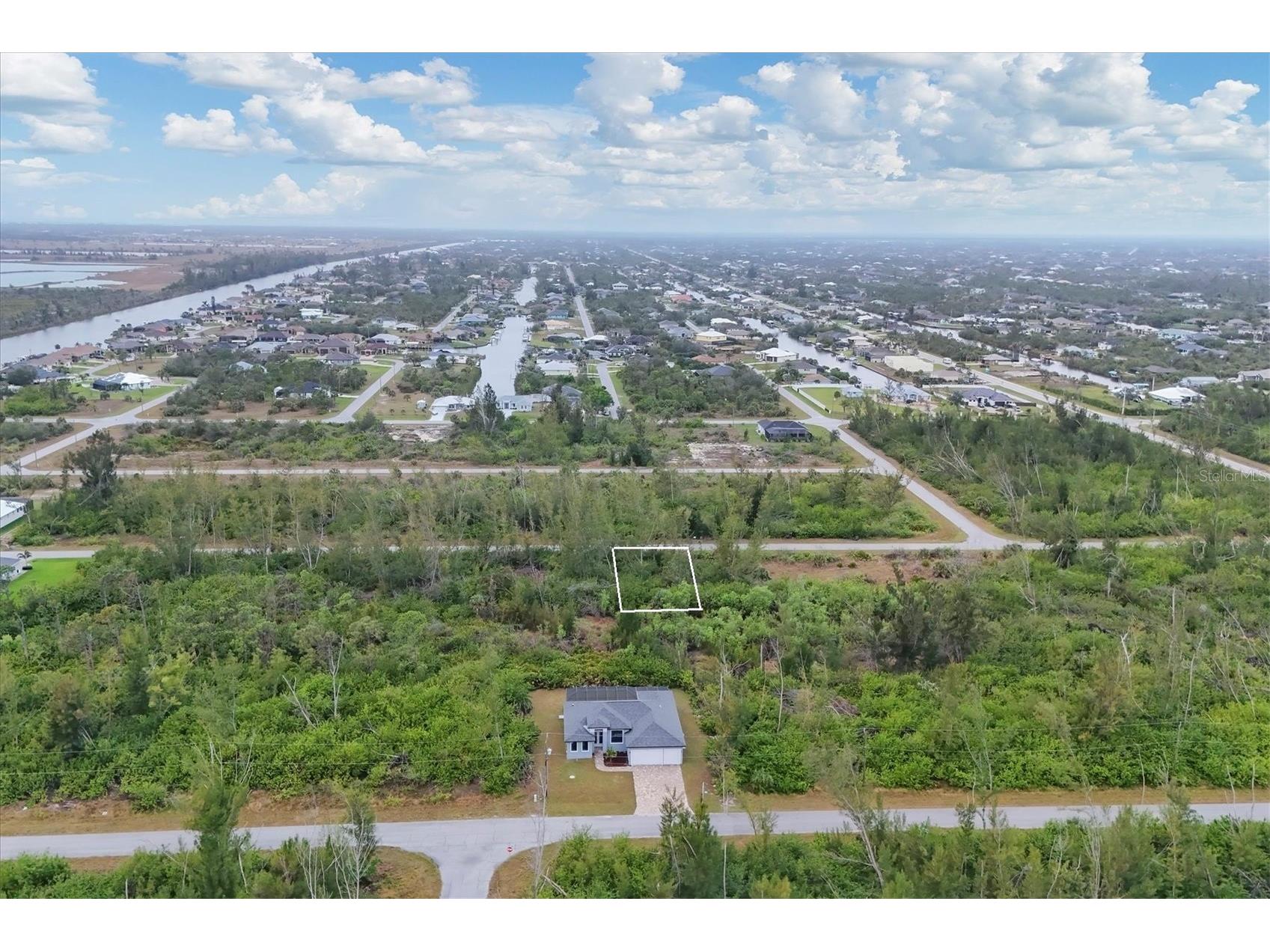 10558 Hillwood Drive Port Charlotte FL 33981 D6147009 image2