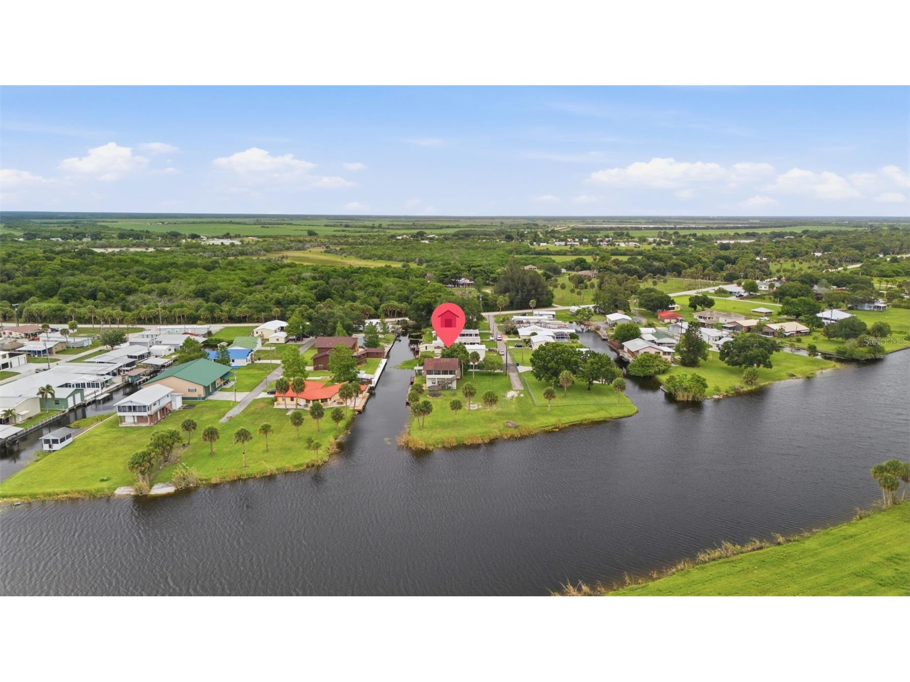 1056 Blue Heron Lane Moore Haven FL 33471 - LAKE OKEECHOBEE A4695914 image2