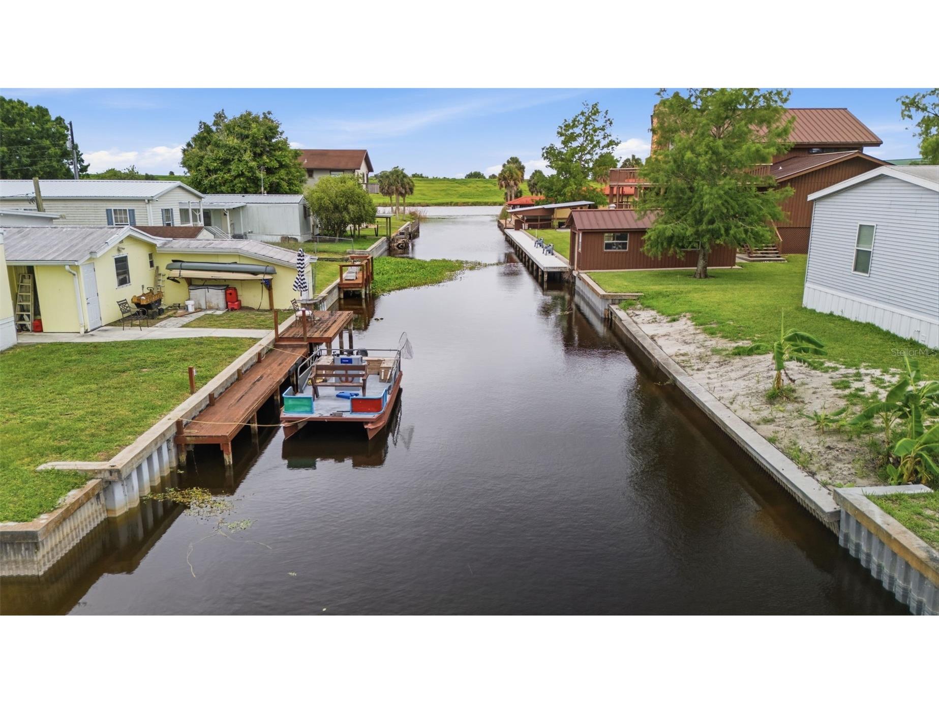 1056 Blue Heron Lane Moore Haven FL 33471 - LAKE OKEECHOBEE A4695914 image3