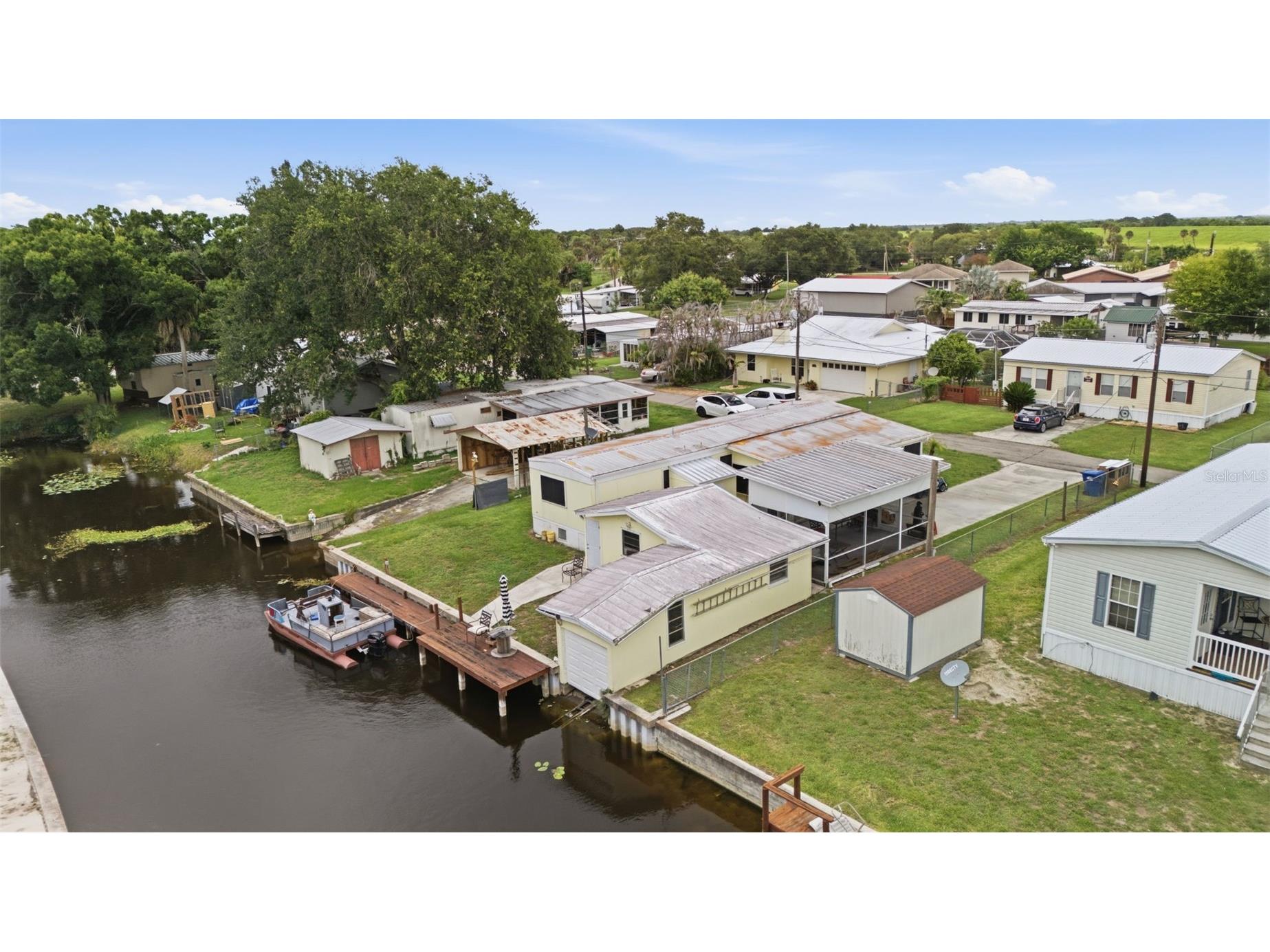 1056 Blue Heron Lane Moore Haven FL 33471 - LAKE OKEECHOBEE A4695914 image4