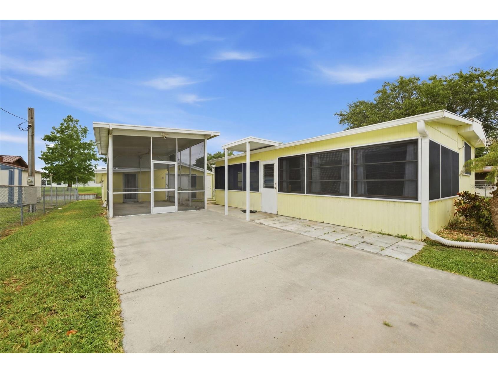 1056 Blue Heron Lane Moore Haven FL 33471 - LAKE OKEECHOBEE A4695914 image6