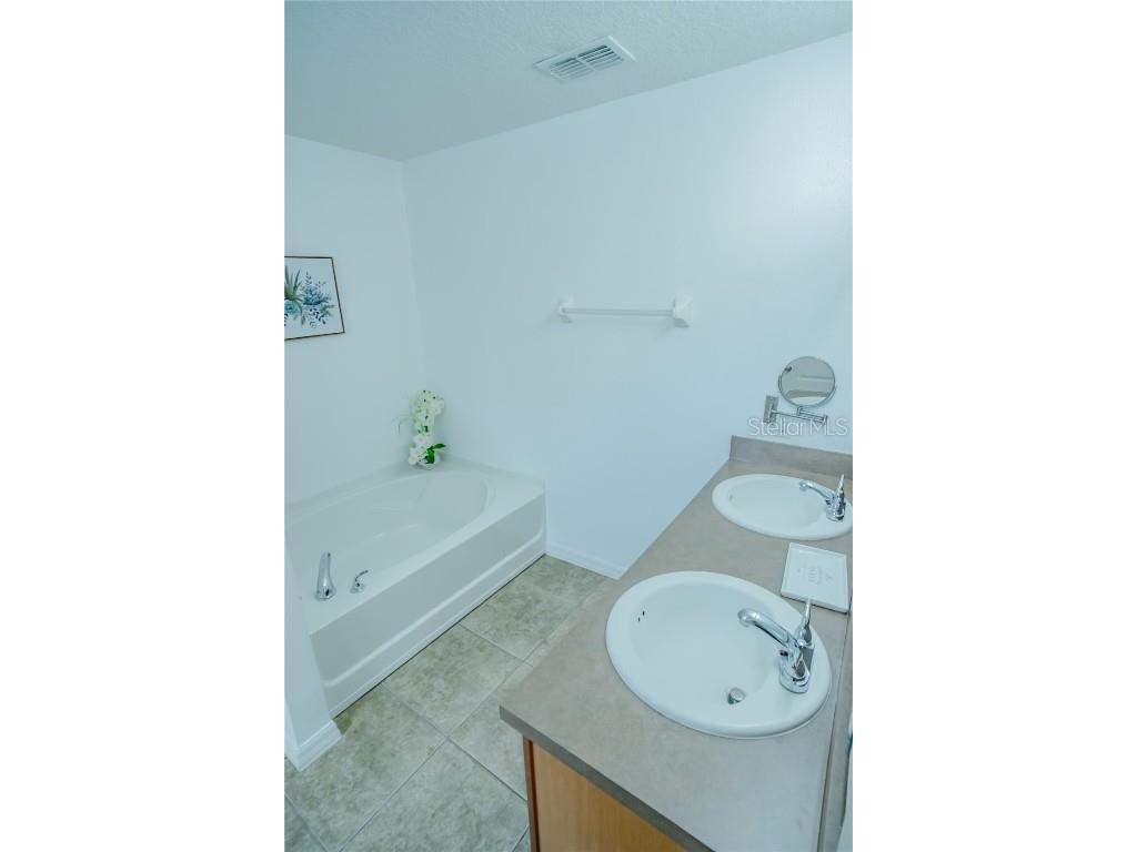 1056 Cypress Pointe Boulevard Davenport FL 33896 O6352974 image28