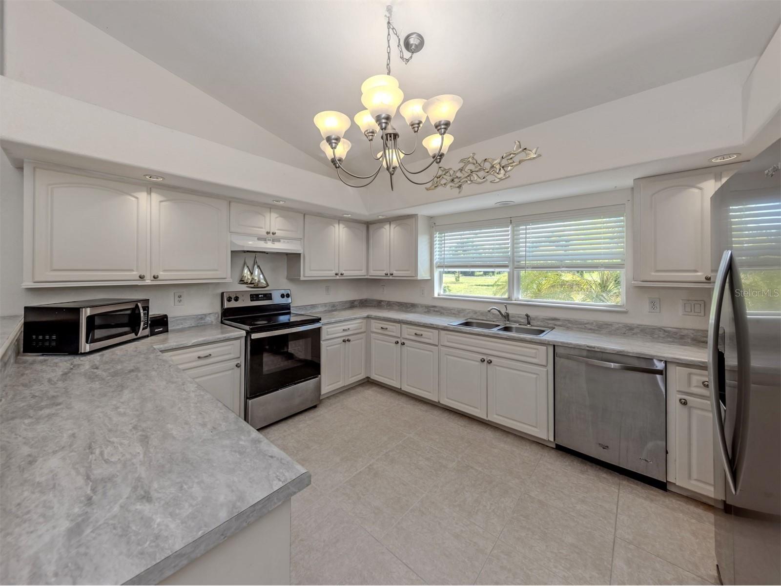 1056 Rotonda Circle Rotonda West FL 33947 TB8525900 image6