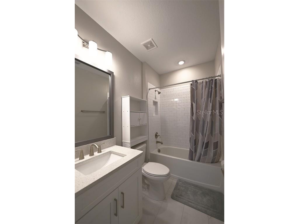 1056 Seagrape Drive Ruskin FL 33570 A4664491 image18