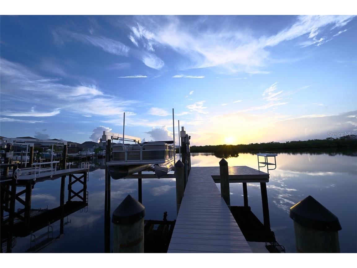 1056 Seagrape Drive Ruskin FL 33570 A4664491 image19