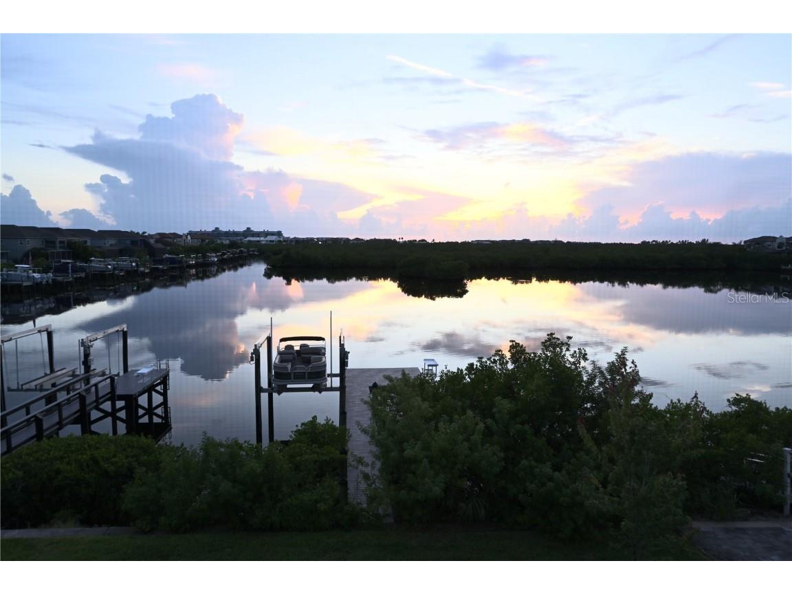 1056 Seagrape Drive Ruskin FL 33570 A4664491 image4