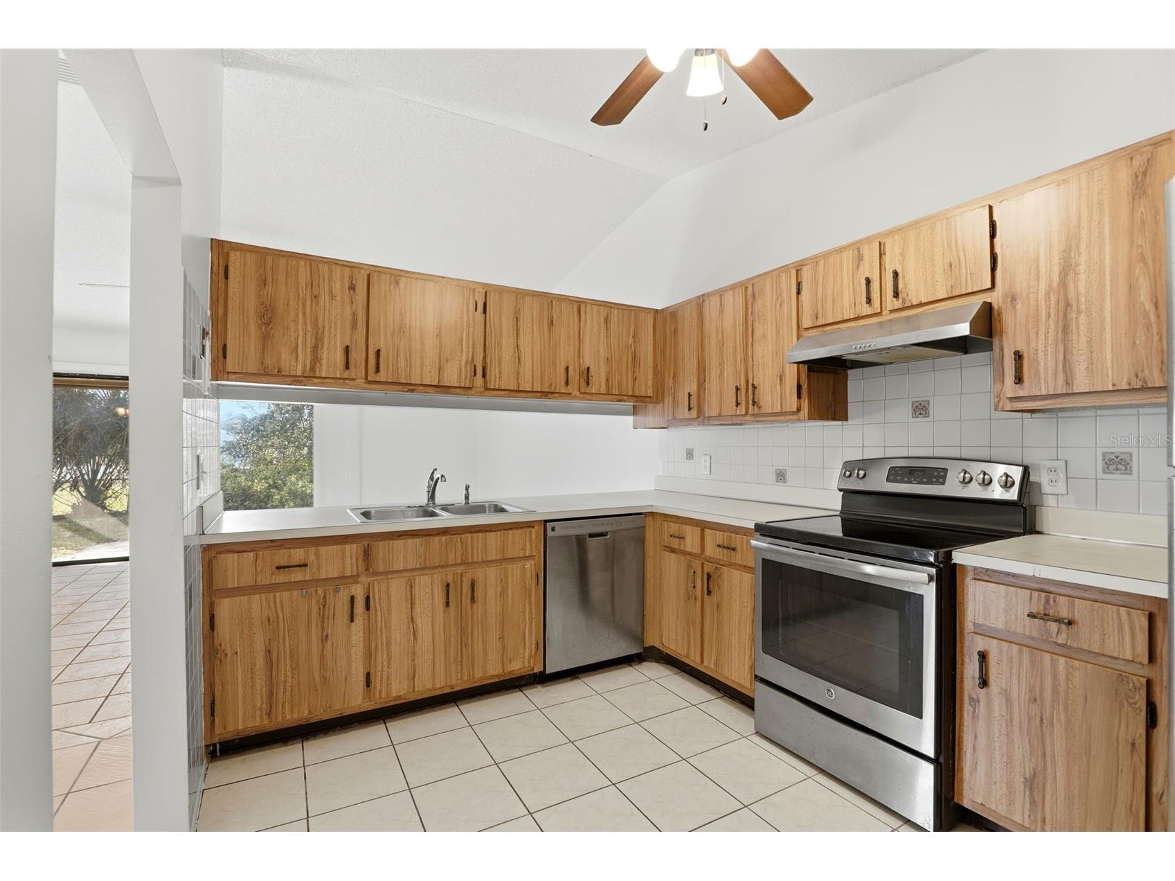 1056 Soria Avenue Orlando FL 32807 O6413360 image14