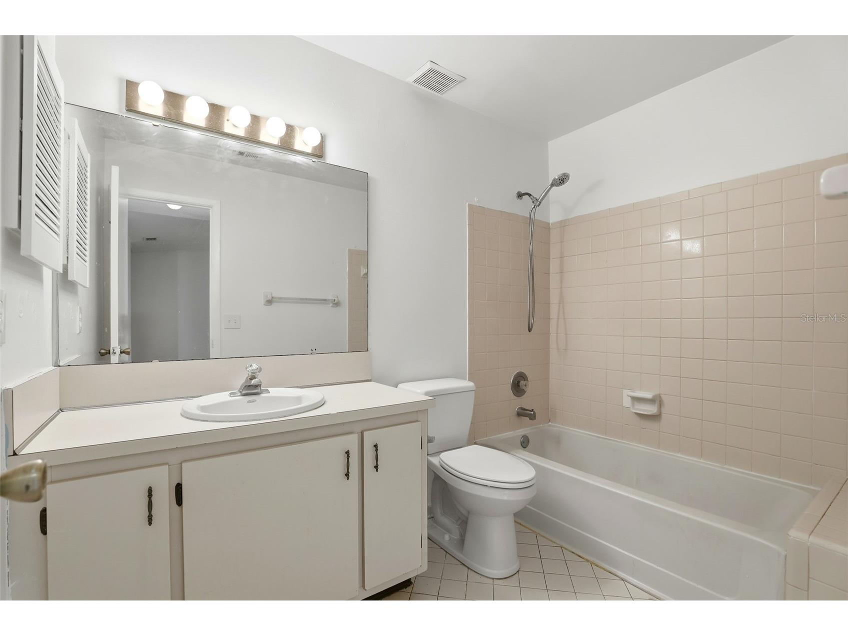 1056 Soria Avenue Orlando FL 32807 O6413360 image21