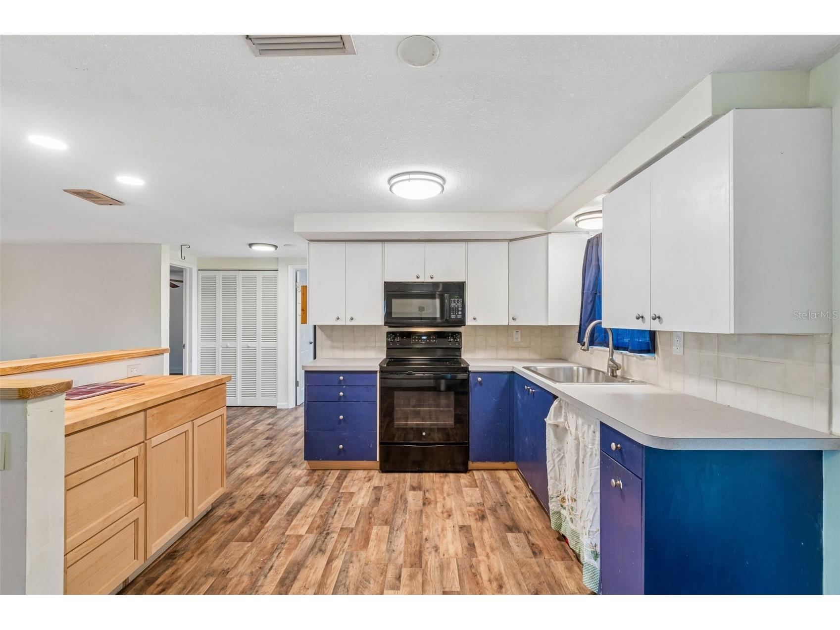 1056 Tamarac Drive Holiday FL 34690 TB8527609 image13