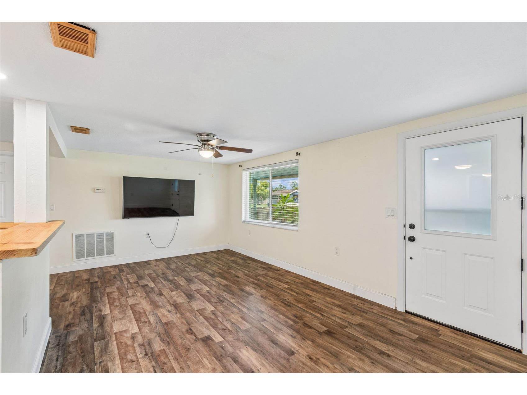 1056 Tamarac Drive Holiday FL 34690 TB8527609 image5