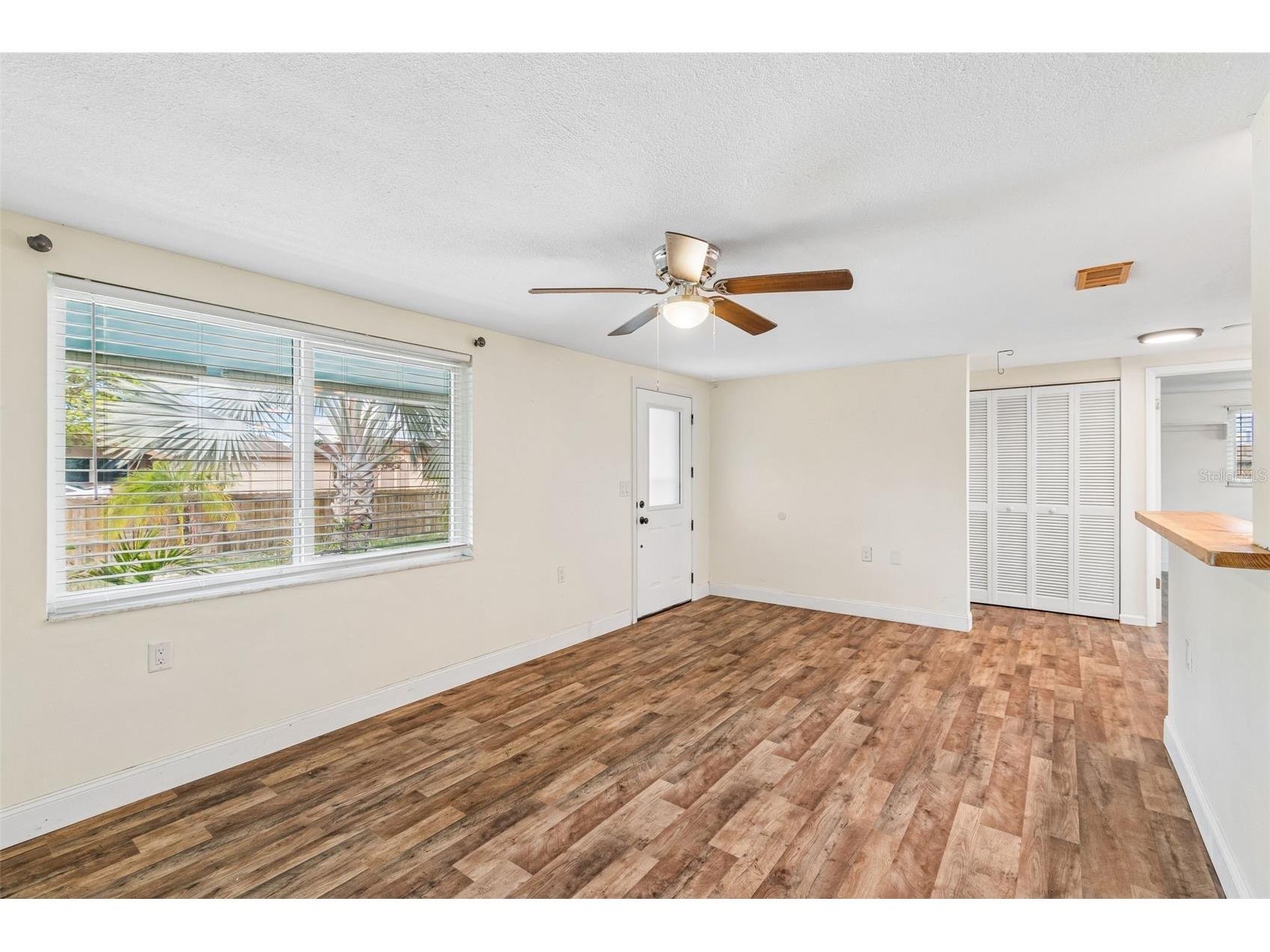 1056 Tamarac Drive Holiday FL 34690 TB8527609 image8