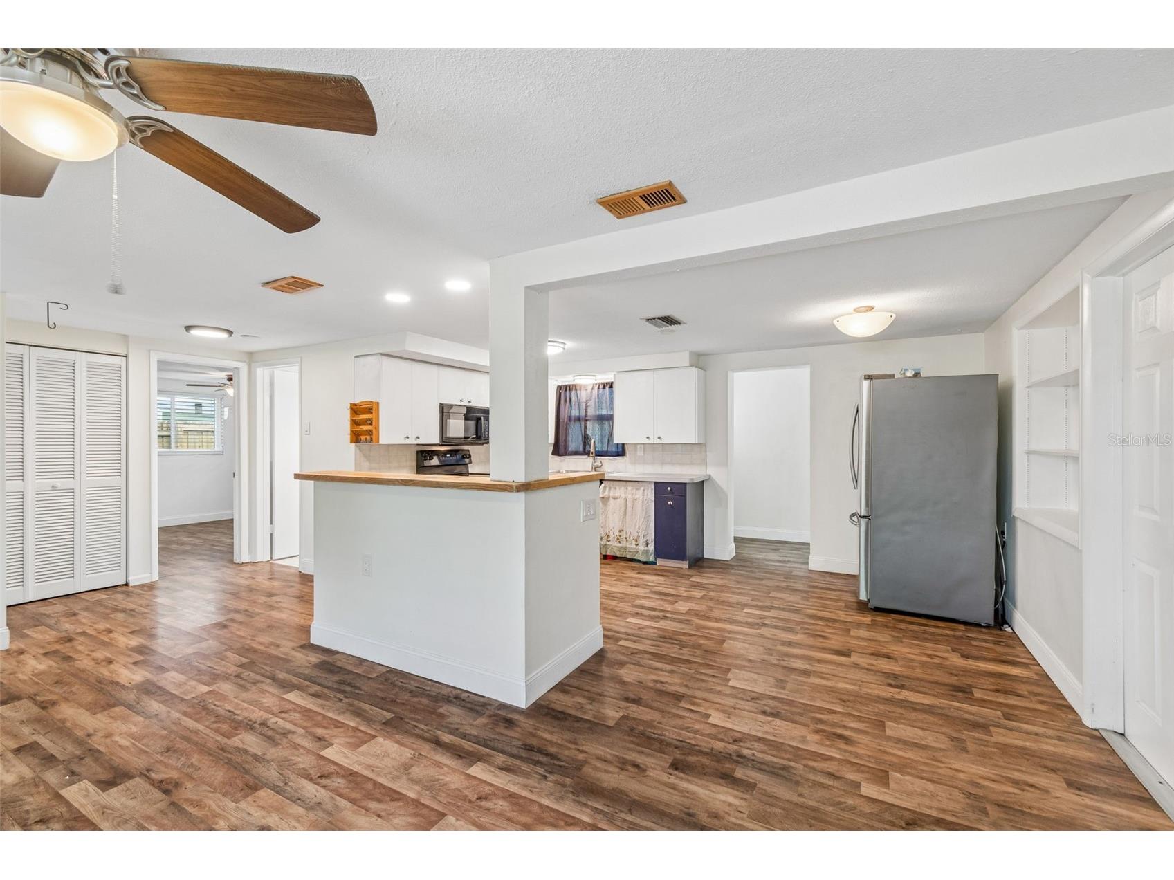 1056 Tamarac Drive Holiday FL 34690 TB8527609 image9