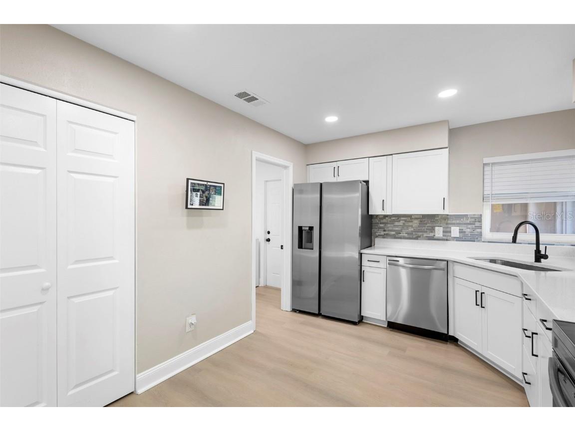 1056 Wakefield Circle E Deltona FL 32725 O6347720 image19