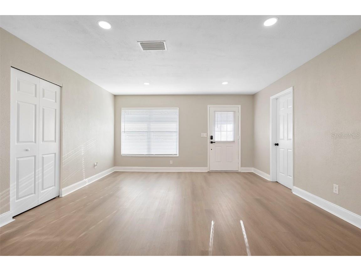 1056 Wakefield Circle E Deltona FL 32725 O6347720 image34