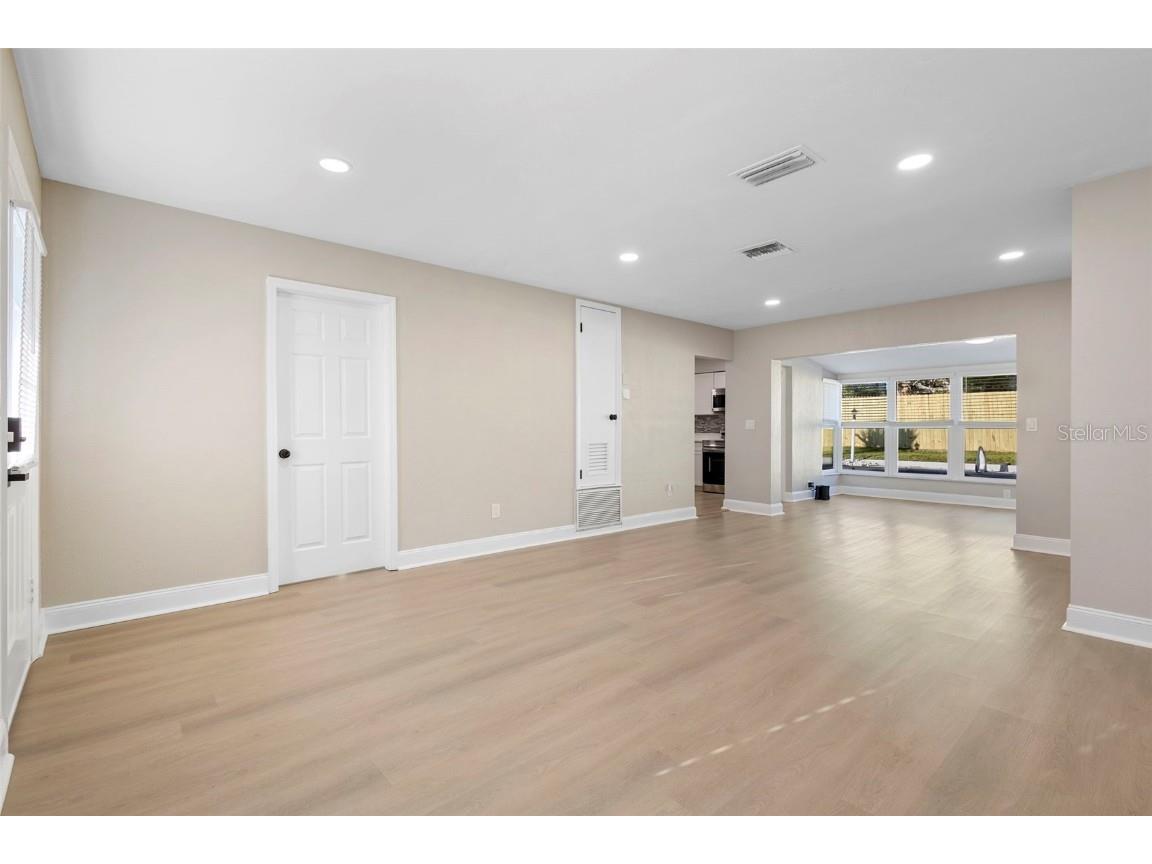 1056 Wakefield Circle E Deltona FL 32725 O6347720 image37