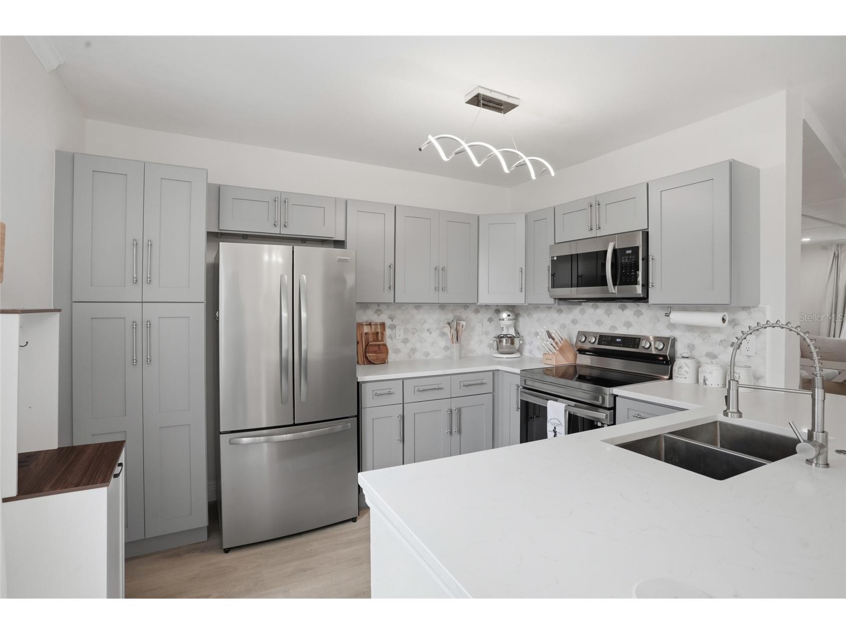 1056 Waterside Drive Celebration FL 34747 O6402362 image2