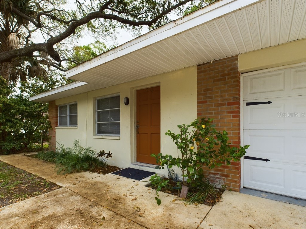 10568 Dixon Drive Seminole FL 33772 U8236651 image1