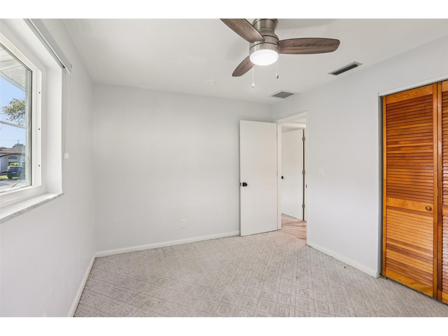 10569 Lake Vista Drive Seminole FL 33772 TB8485677 image17