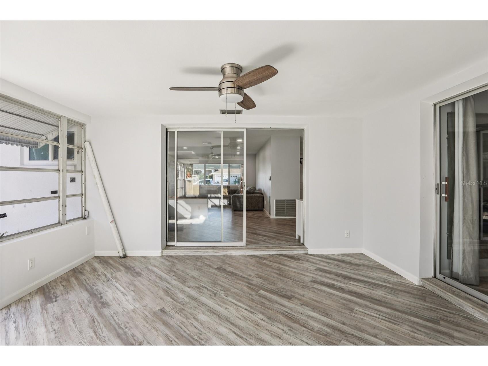 10569 Lake Vista Drive Seminole FL 33772 TB8485677 image21