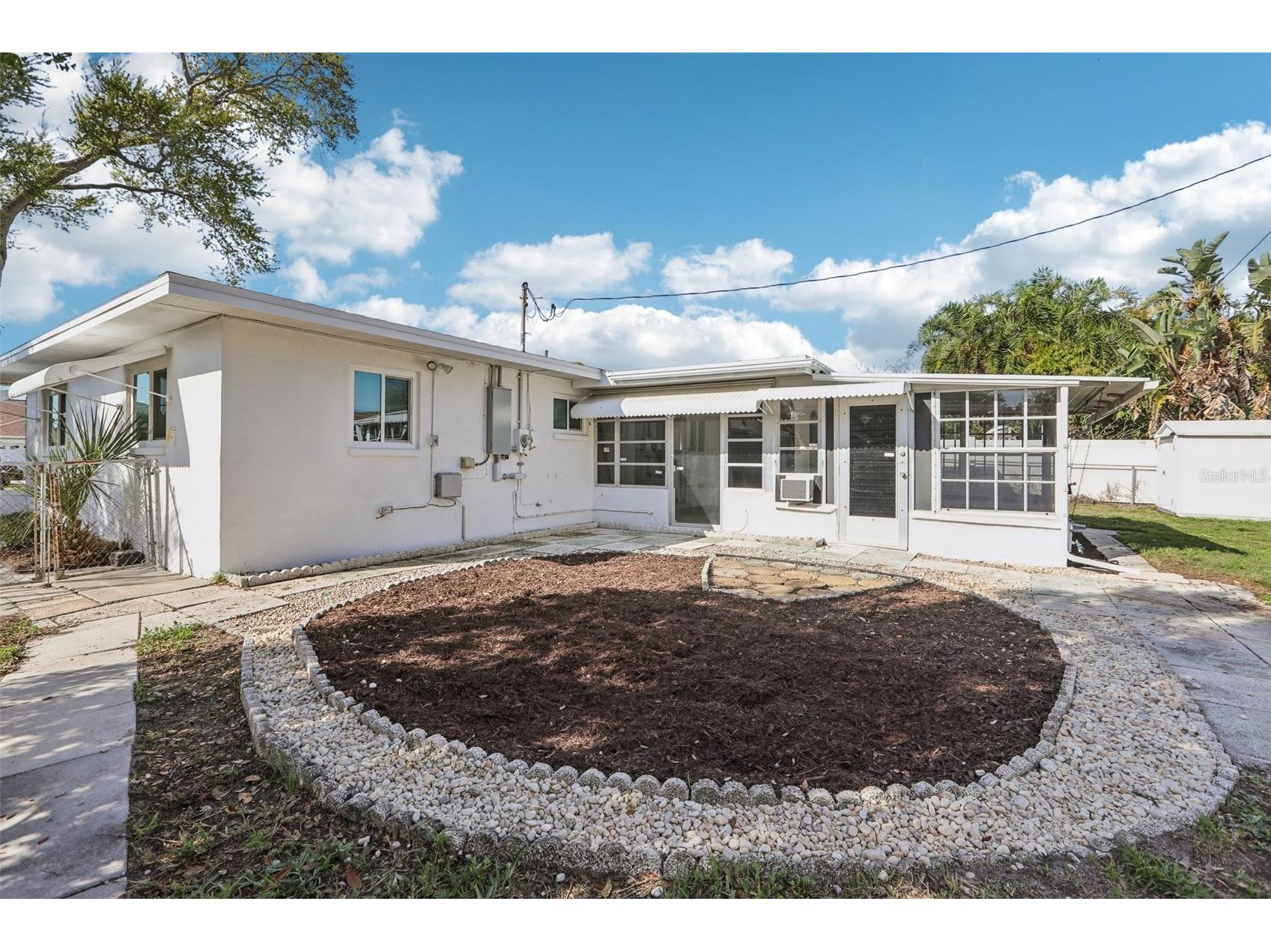 10569 Lake Vista Drive Seminole FL 33772 TB8485677 image23