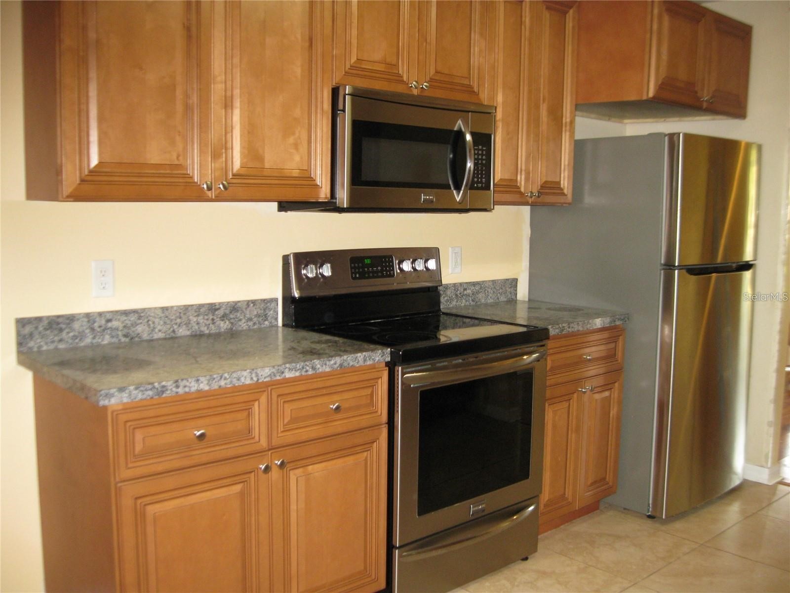 1057 32nd Street Sarasota FL 34234 A4695104 image4