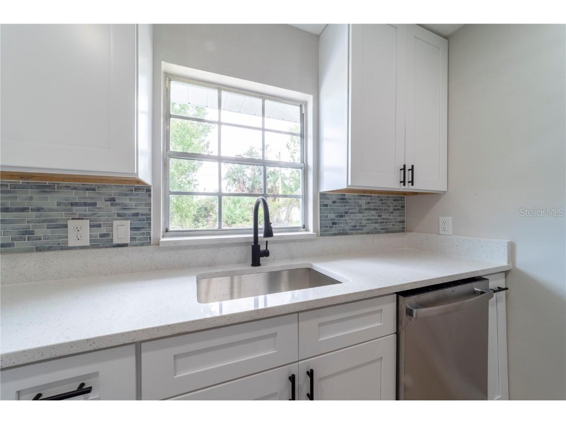 1057 Angora Street Deltona FL 32725 O6348179 image9