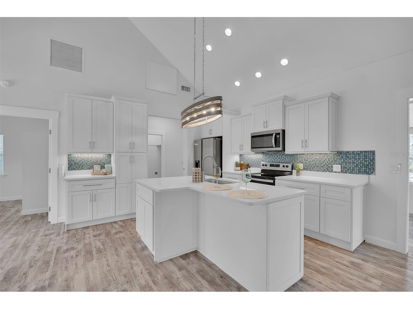 1057 Bayshore Drive Terra Ceia FL 34250 A4697049 image12