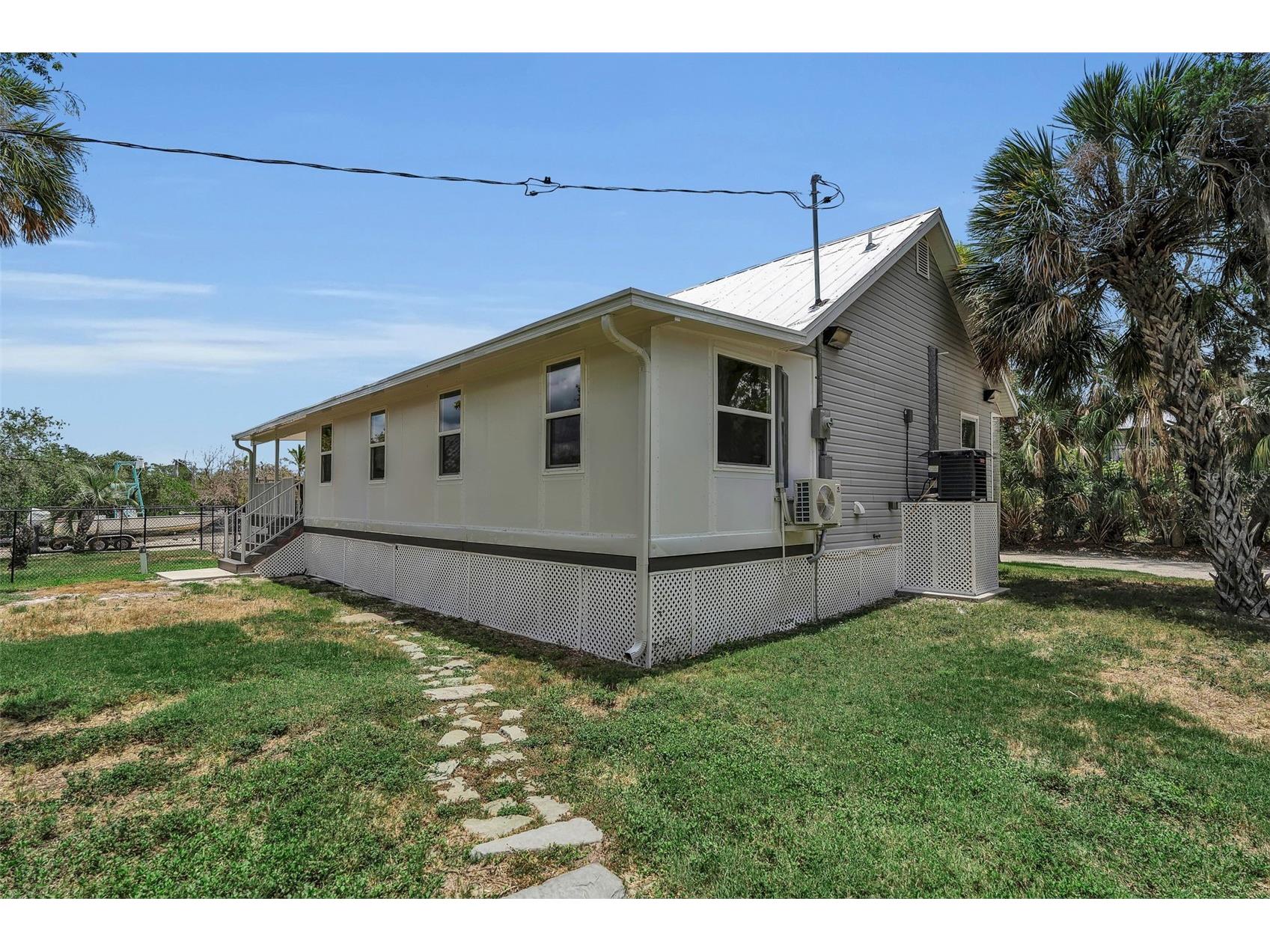 1057 Bayshore Drive Terra Ceia FL 34250 A4697049 image38