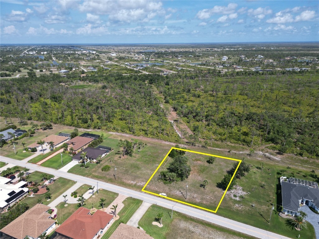 1057 Boundary Boulevard Rotonda West FL 33947 D6143348 image10