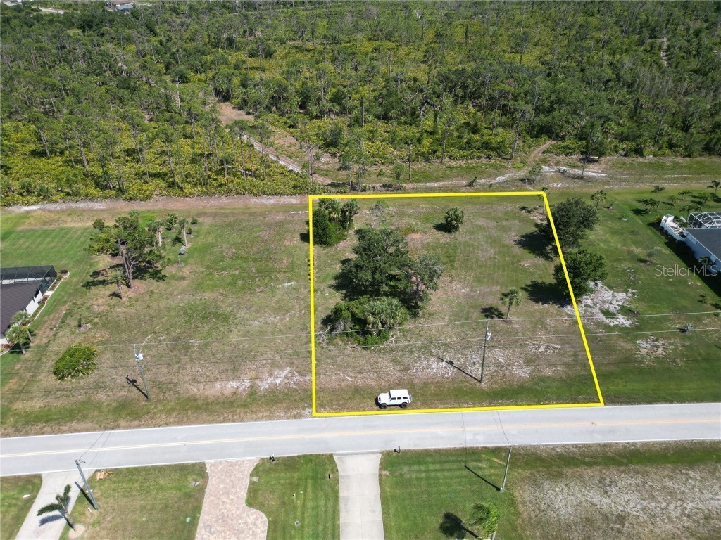 1057 Boundary Boulevard Rotonda West FL 33947 D6143348 image5