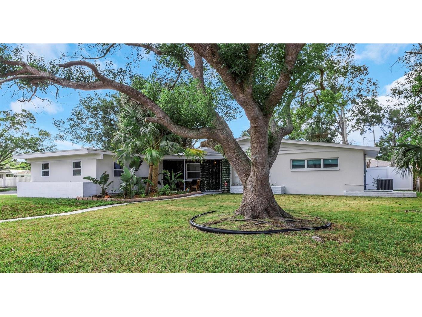 1057 Calumet Street Clearwater FL 33755 TB8445862 image3