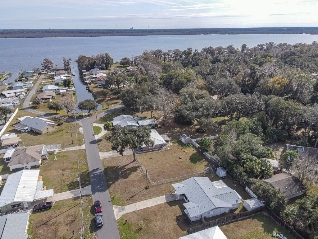 1057 Cr 463 Lake Panasoffkee FL 33538 - LAKE PANASOFFKEE G5064315 image1
