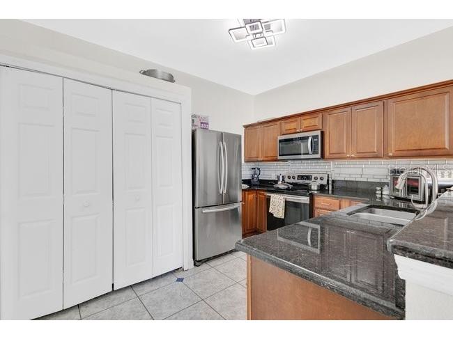 1057 Universal Rest Place Kissimmee FL 34744 S5143478 image14