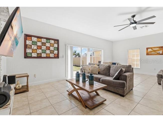 1057 Universal Rest Place Kissimmee FL 34744 S5143478 image8