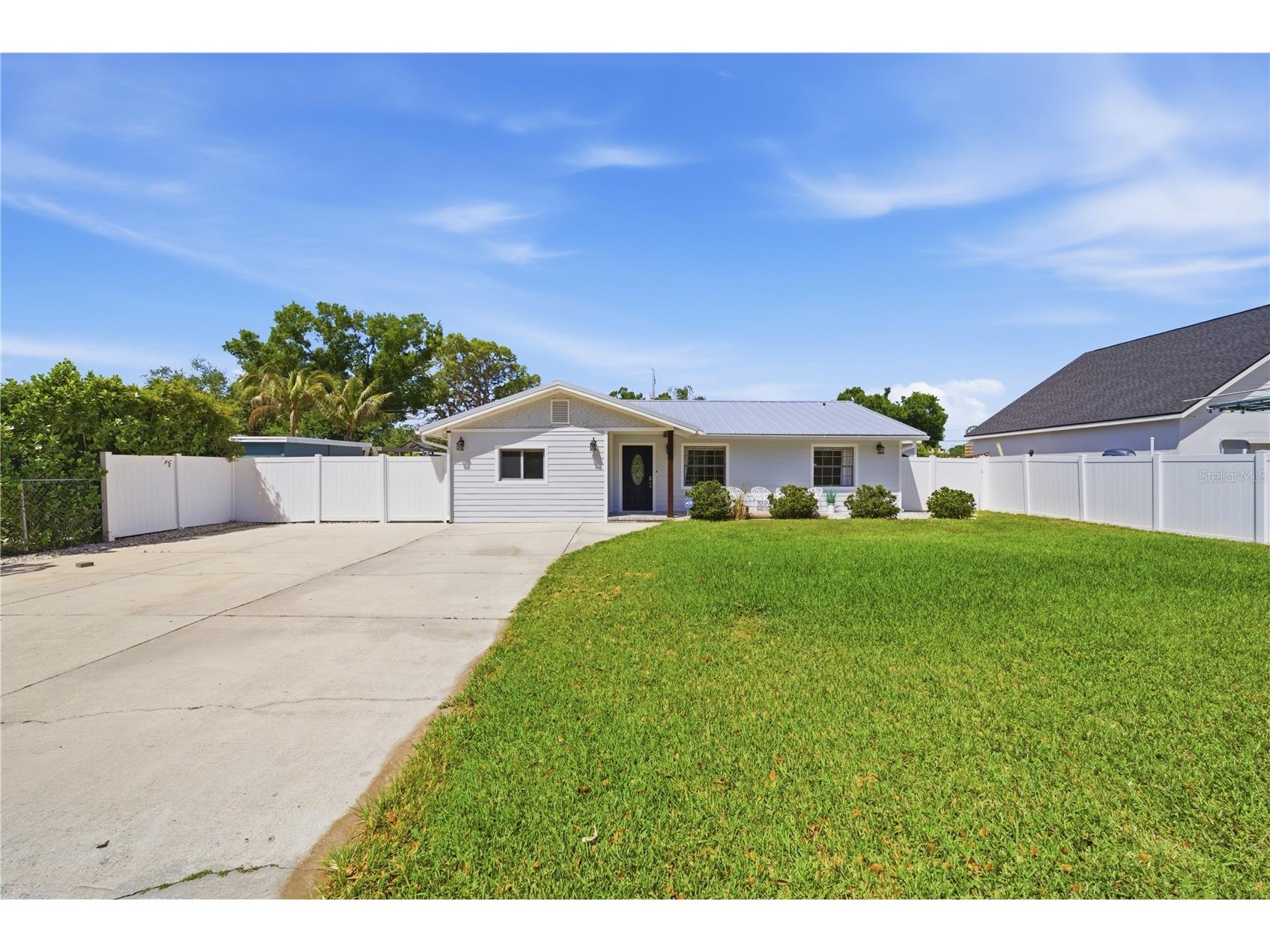 1057 Willis Avenue Sarasota FL 34232 O6401949 image2