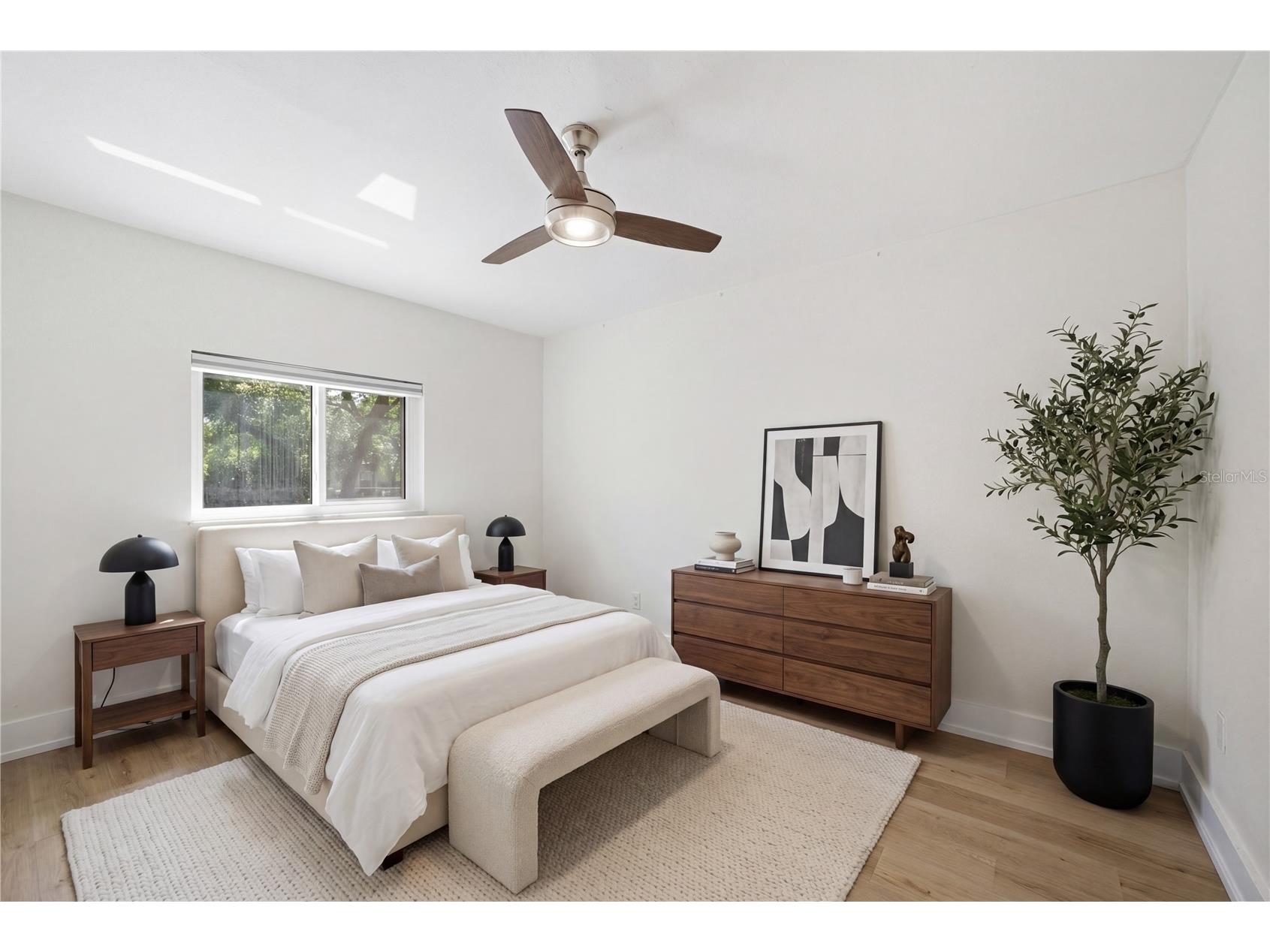 1057 Willis Avenue Sarasota FL 34232 O6401949 image4