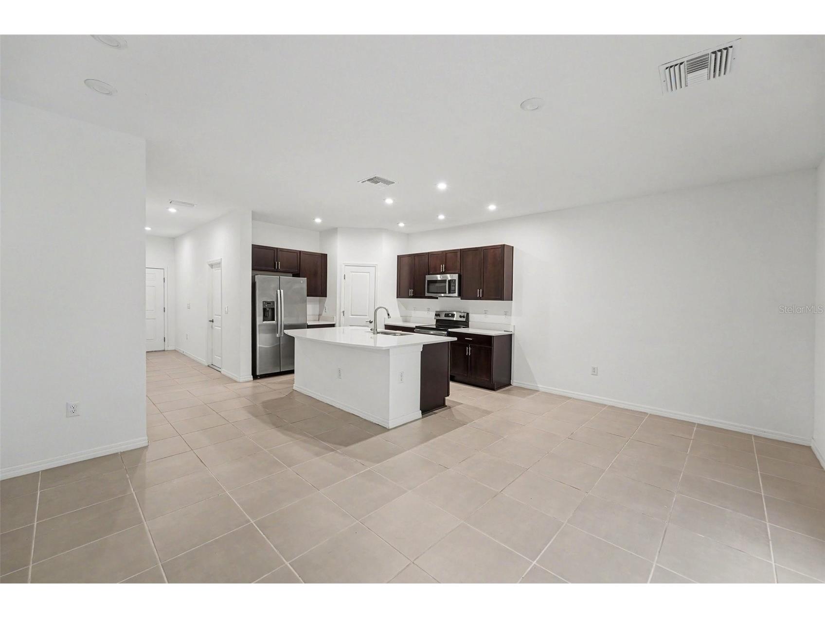 10573 Oakside Drive Palmetto FL 34221 TB8525935 image4