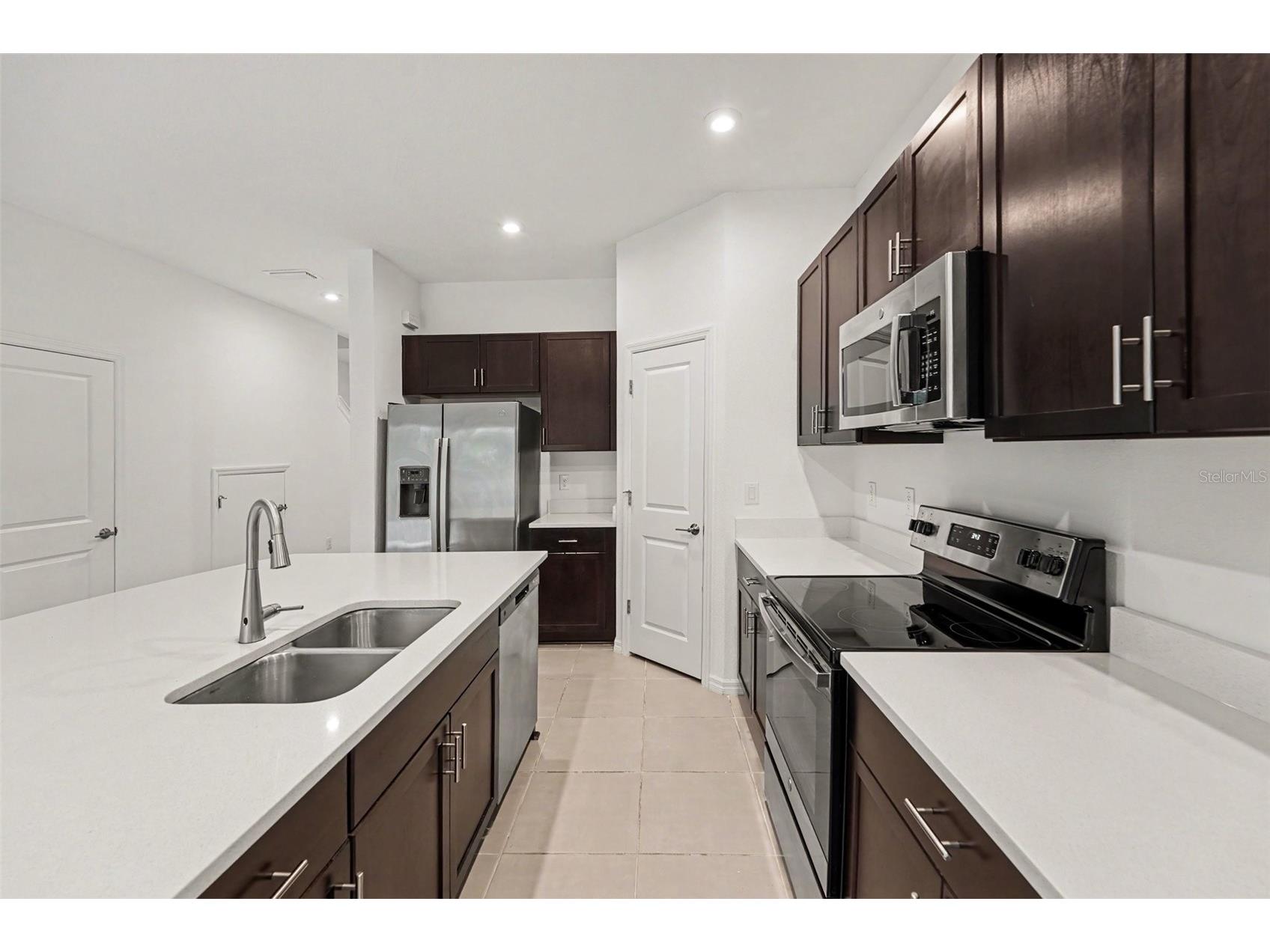 10573 Oakside Drive Palmetto FL 34221 TB8525935 image7