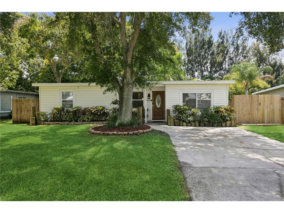 1058 60th Avenue N Saint Petersburg FL 33703 U8256020 image1