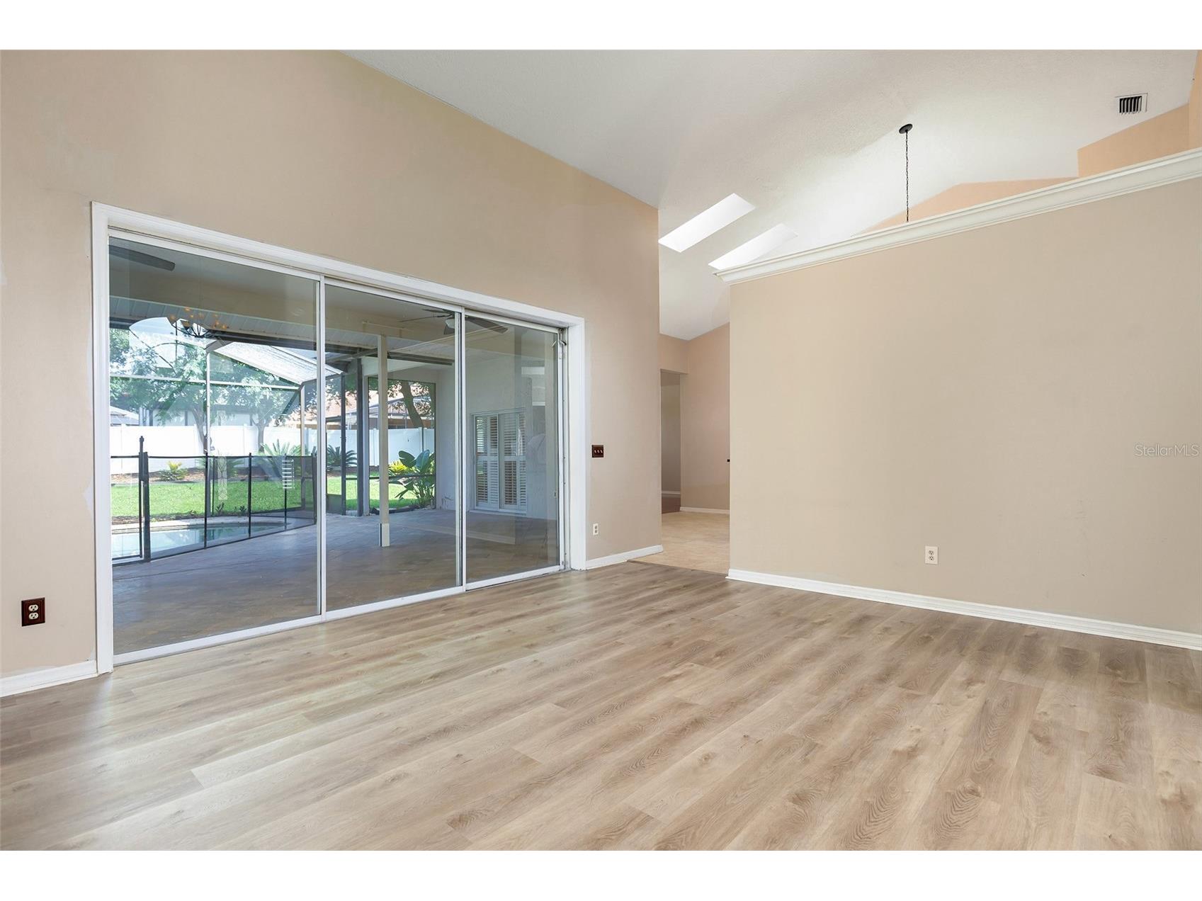 1058 Almond Tree Circle Orlando FL 32835 O6418186 image12