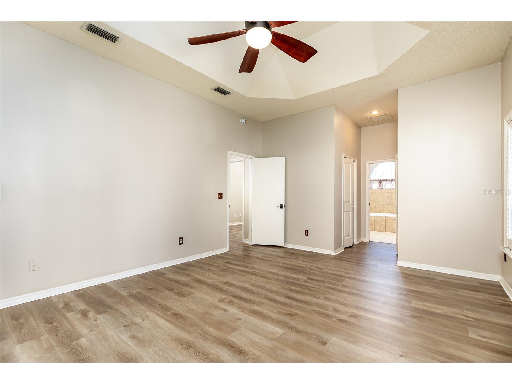 1058 Almond Tree Circle Orlando FL 32835 O6418186 image19