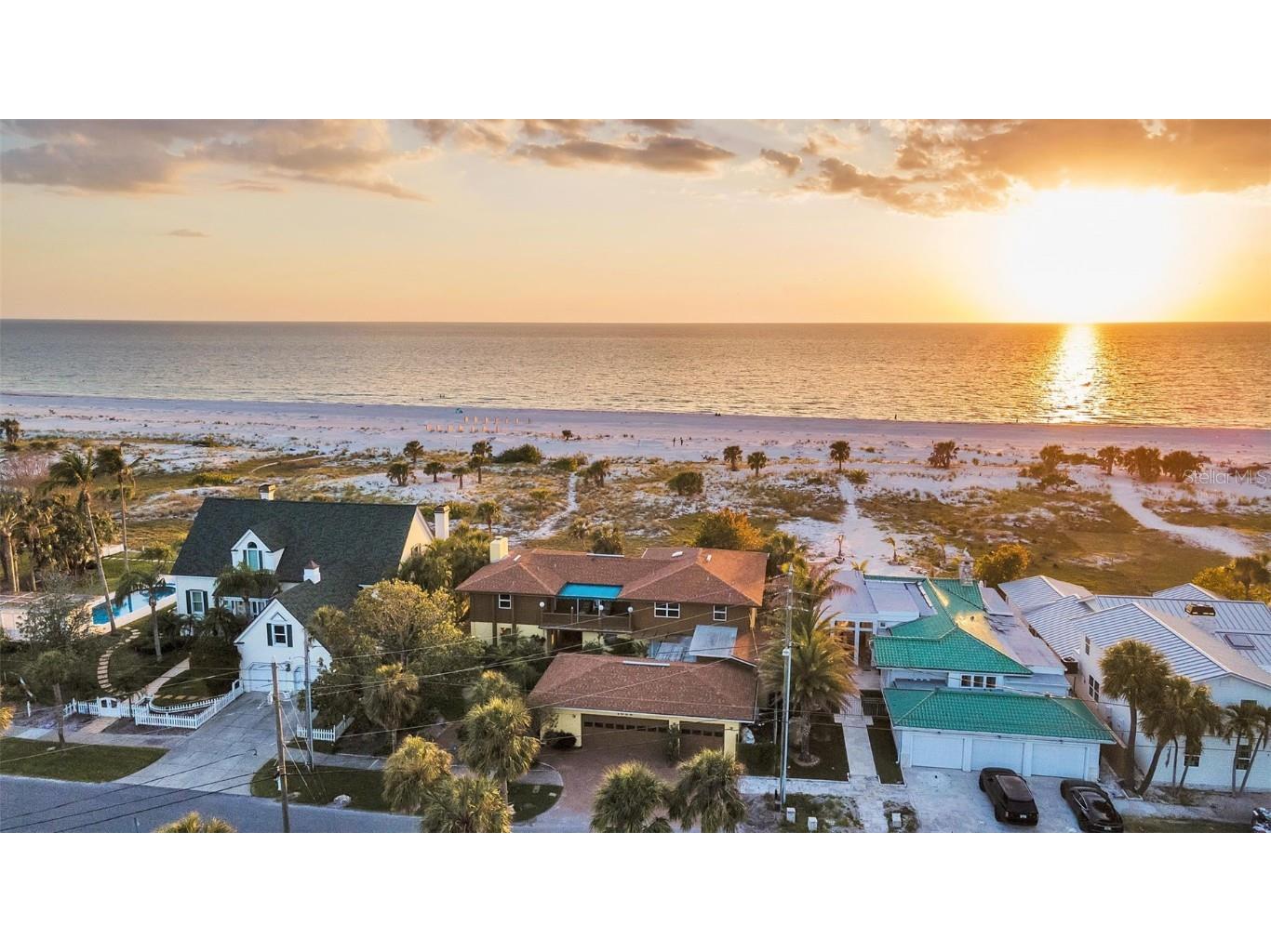 1058 Eldorado Avenue Clearwater Beach FL 33767 TB8377994 image1