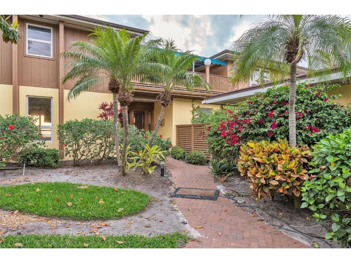 1058 Eldorado Avenue Clearwater Beach FL 33767 TB8377994 image2