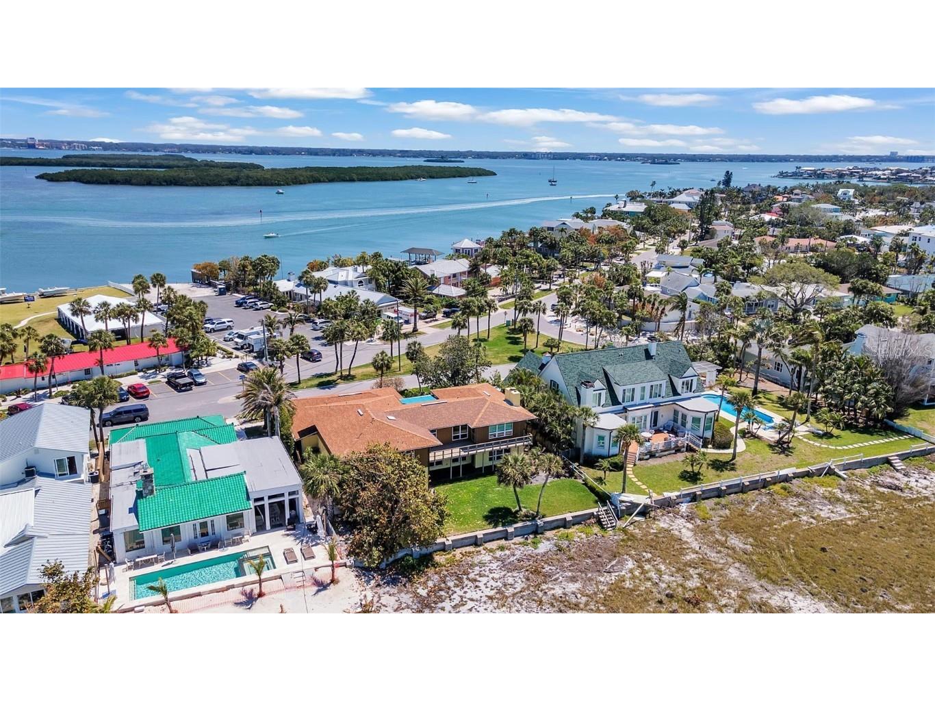 1058 Eldorado Avenue Clearwater Beach FL 33767 TB8377994 image4