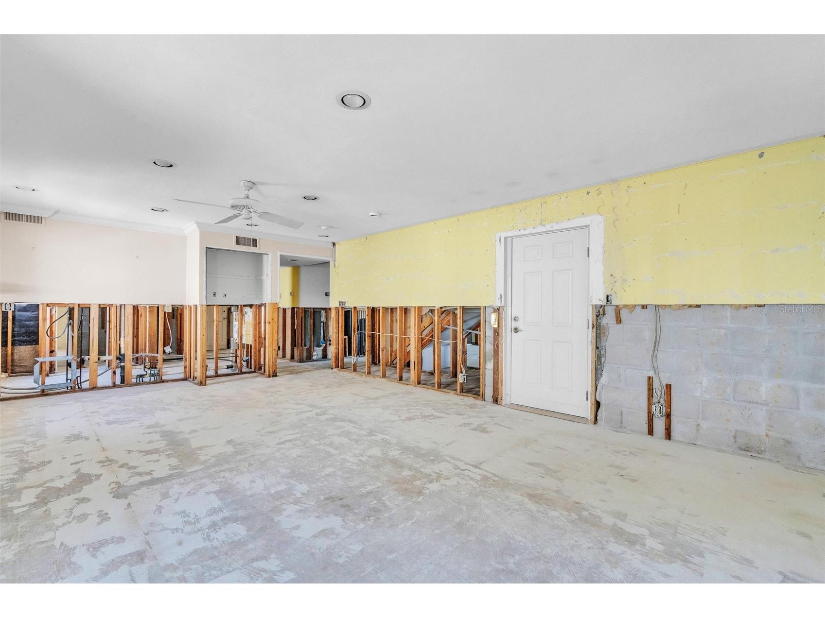 1058 Eldorado Avenue Clearwater Beach FL 33767 TB8377994 image89