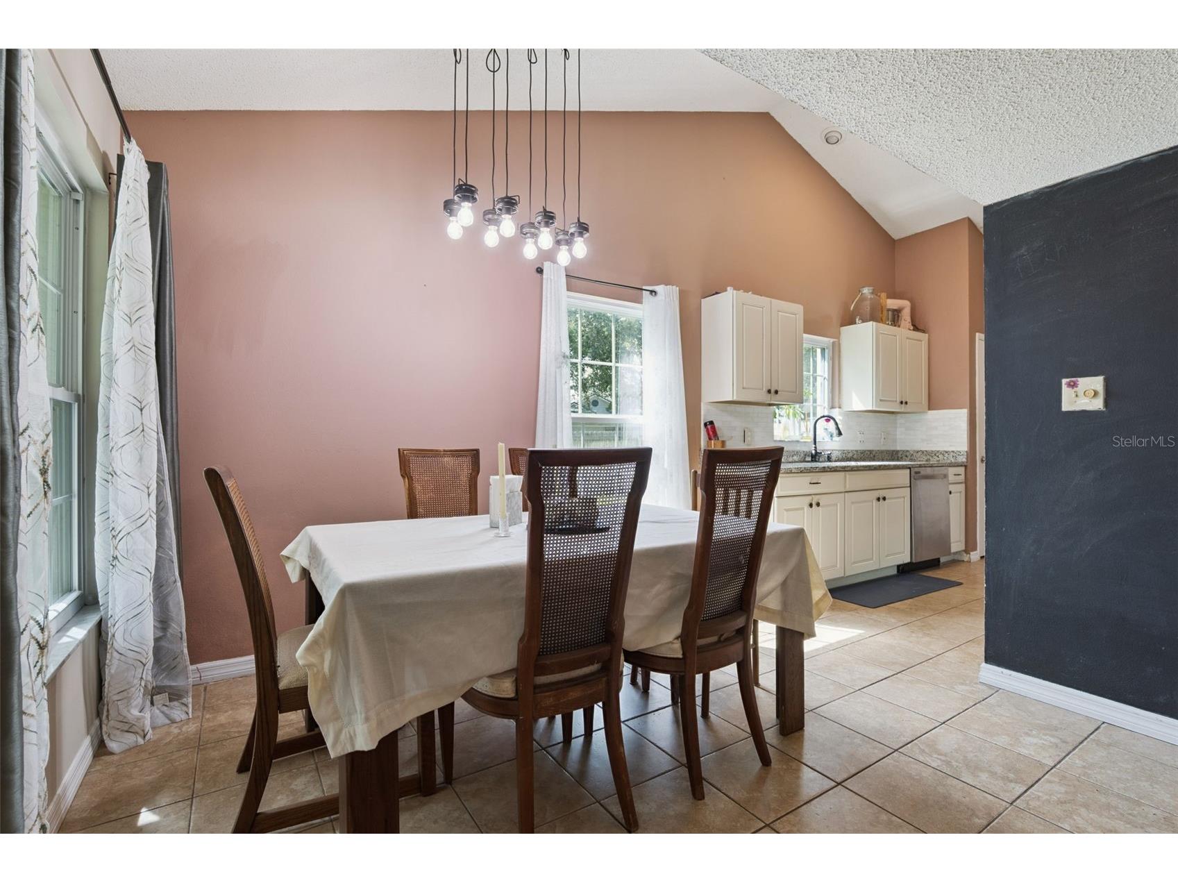 1058 Mckinnon Avenue Oviedo FL 32765 O6423703 image9