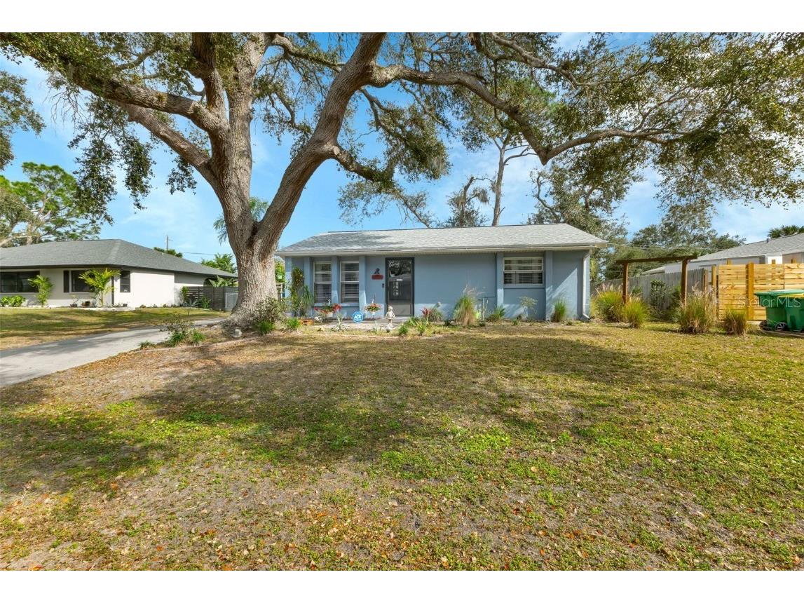 1058 Yarmouth Street Port Charlotte FL 33952 C7487138 image1