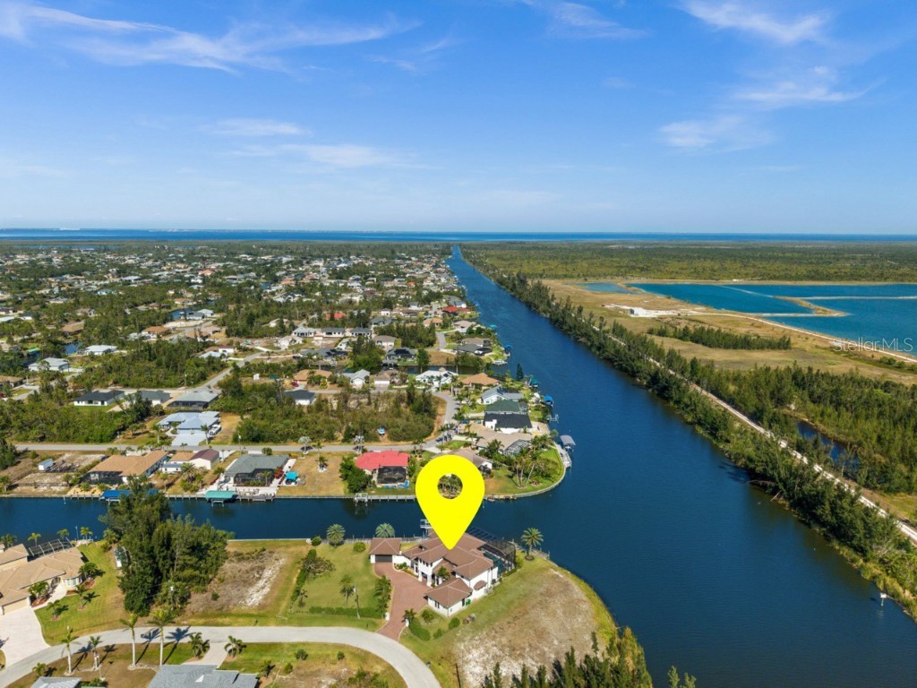 10580 Poughkeepsie Circle Port Charlotte FL 33981 - SANTA CRUZ WATERWAY C7509048 image5